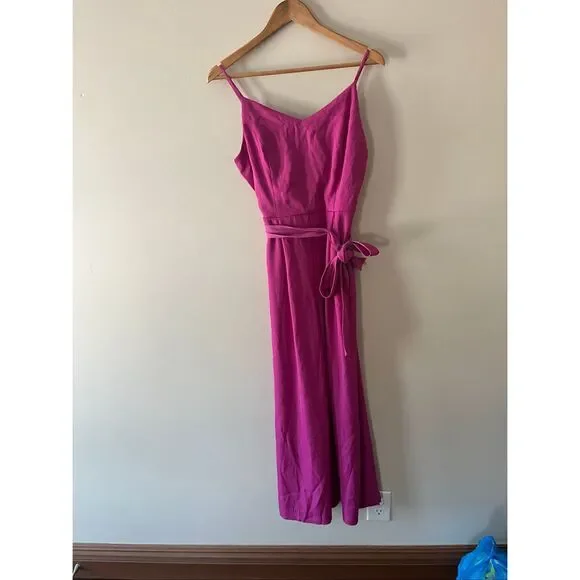 Nine West Magenta Daisy V-Neck Cropped Jumpsuit Size Medium NWT - Picture 2 of 9
